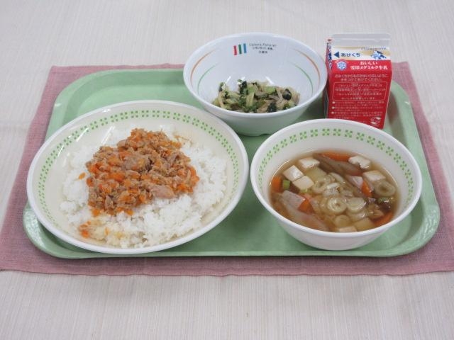 給食写真