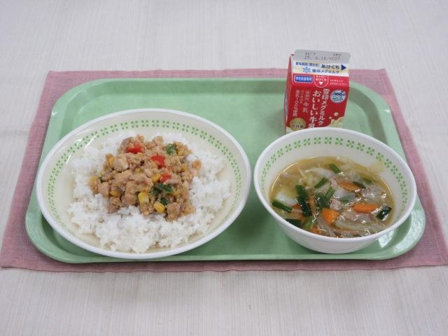 給食写真