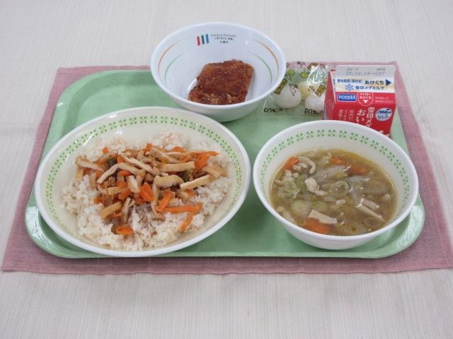 給食写真
