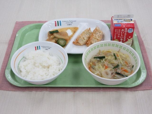 給食写真